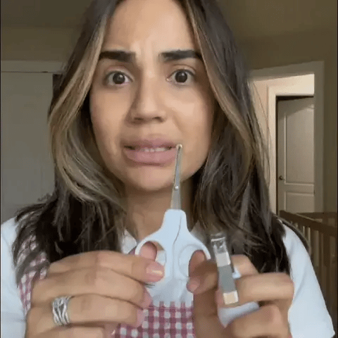 מספריים וקוצץ ציפורניים לתינוק